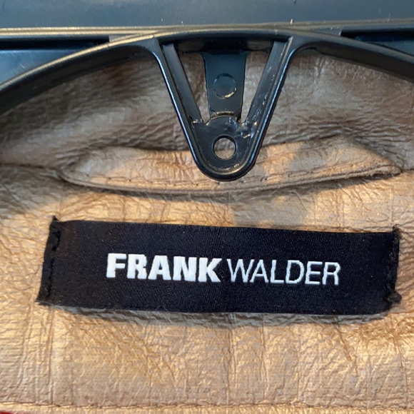 FRANK WALDER BEIGE JACKET WITH POCKETS. - Picture 3 of 5